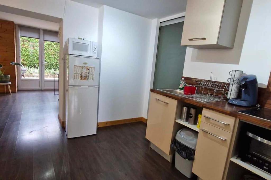 L'ain-parfait Apartment
